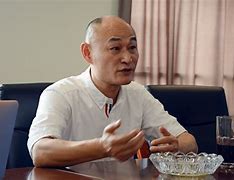 小雄的故事下载txt(小雄的故事全集免费阅读原文)